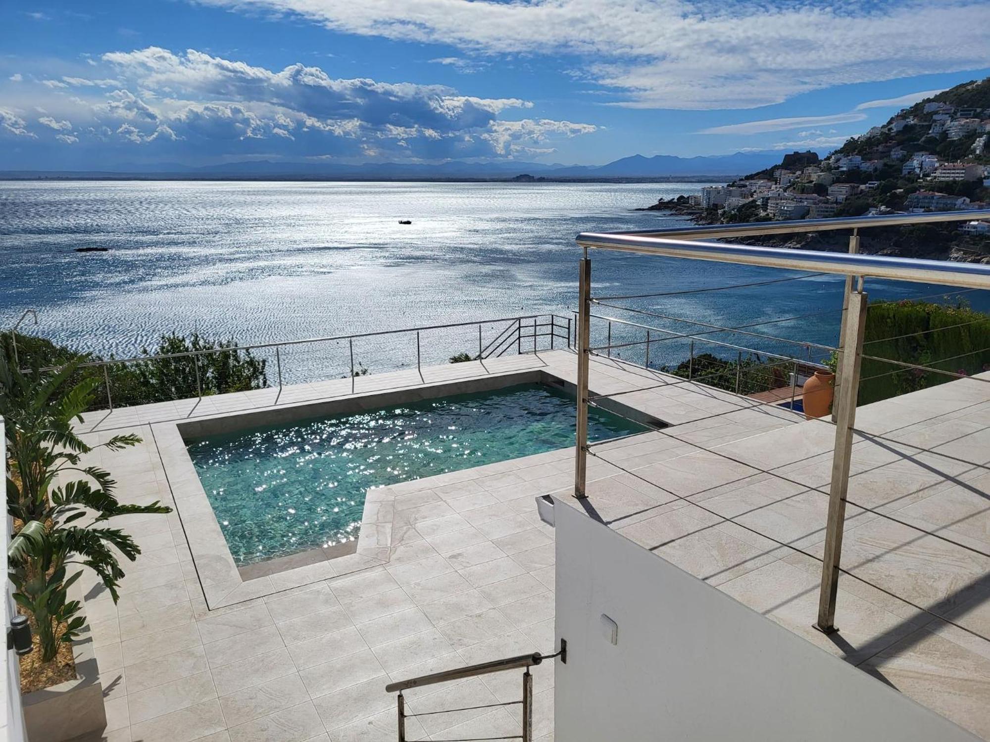 La Perla En Canyelles, Con Vistas Al Mar *